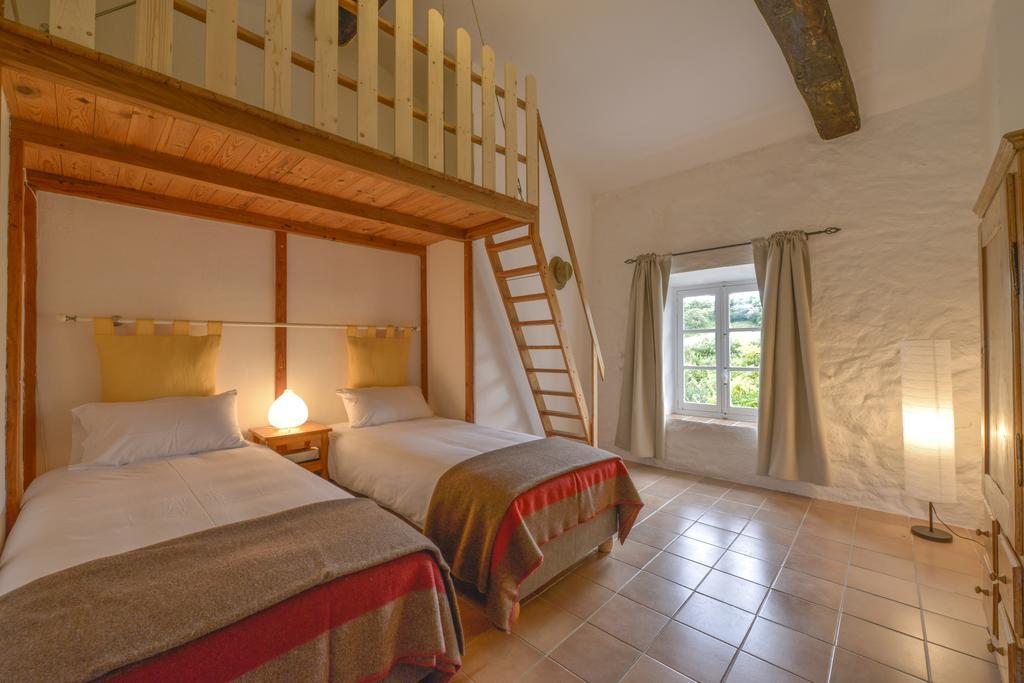 Hotel Domaine De Fraisse Leuc Habitación foto